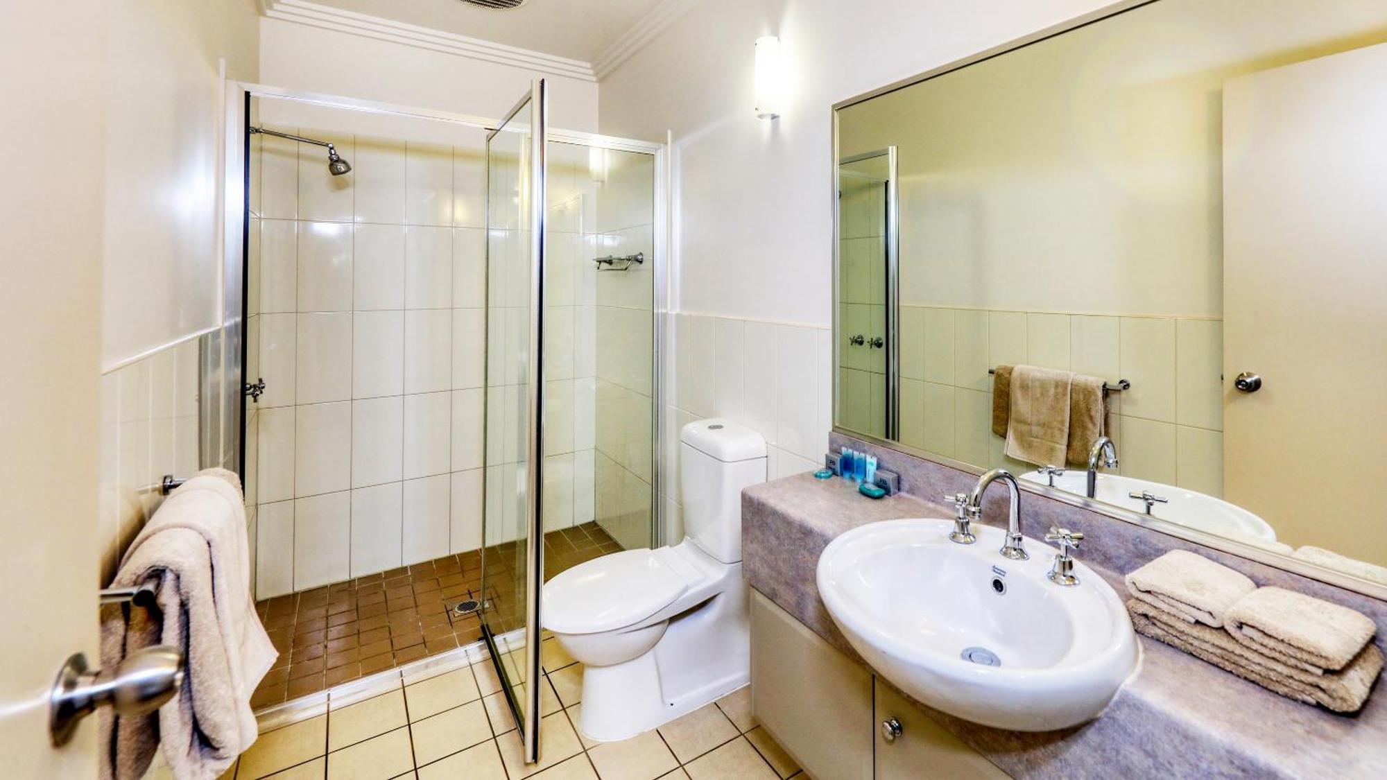 هاي The Saltbush Motor Inn المظهر الخارجي الصورة